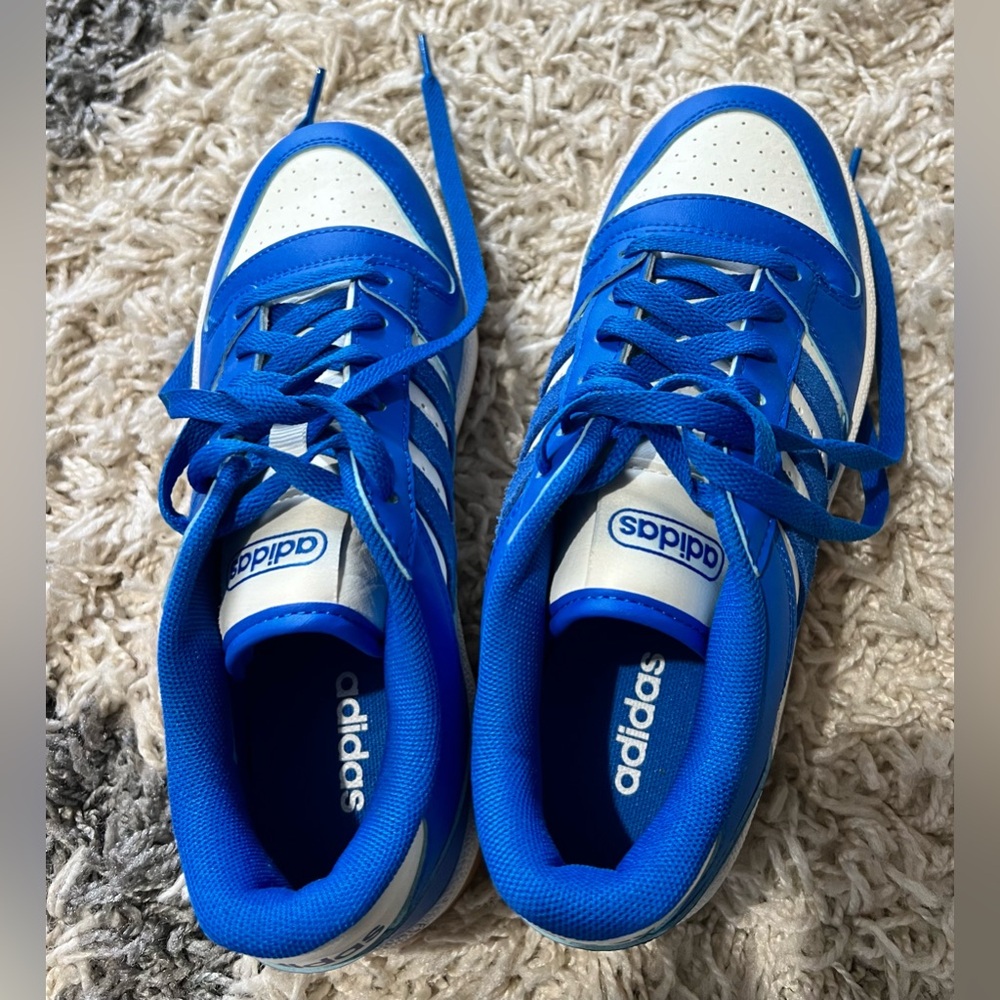Adidas Blue & White Sneakers
US Men Size 6- fits like Women Size 8